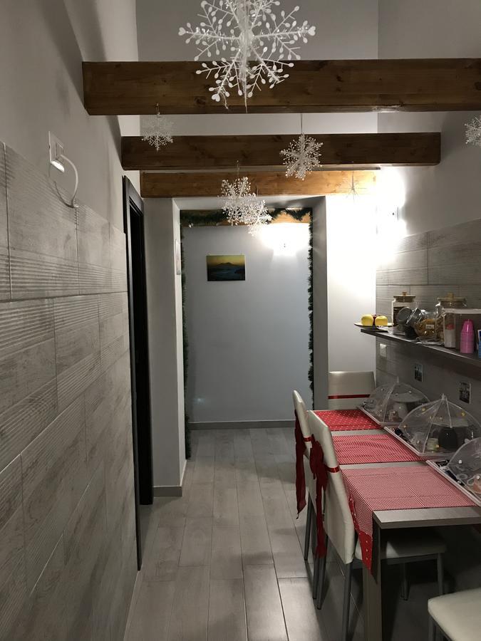 مبيت وإفطار نابولي Famigi المظهر الخارجي الصورة