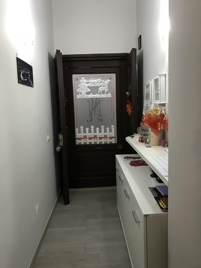 مبيت وإفطار نابولي Famigi المظهر الخارجي الصورة